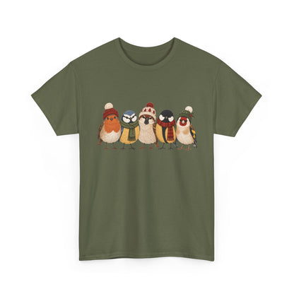 Wintervögel mit Mützen – Unisex Vogel-T-Shirt