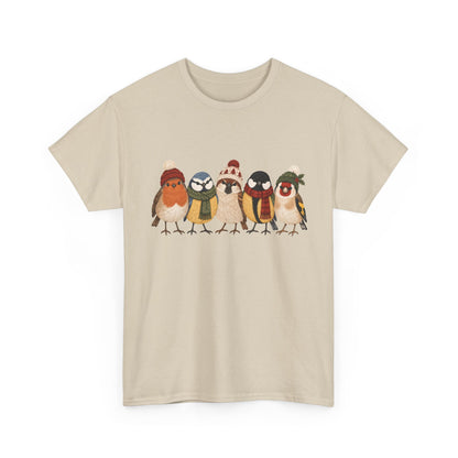 Wintervögel mit Mützen – Unisex Vogel-T-Shirt