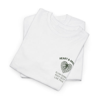 color:white