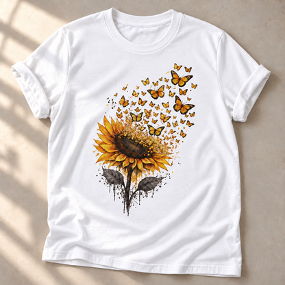 Sonnenblume und Schmetterlinge – Unisex Natur-T-Shirt