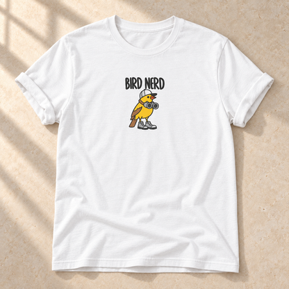 Bird Nerd – T-Shirt für Vogelfans in Weiß – Vorderansicht als Mockup | color:white