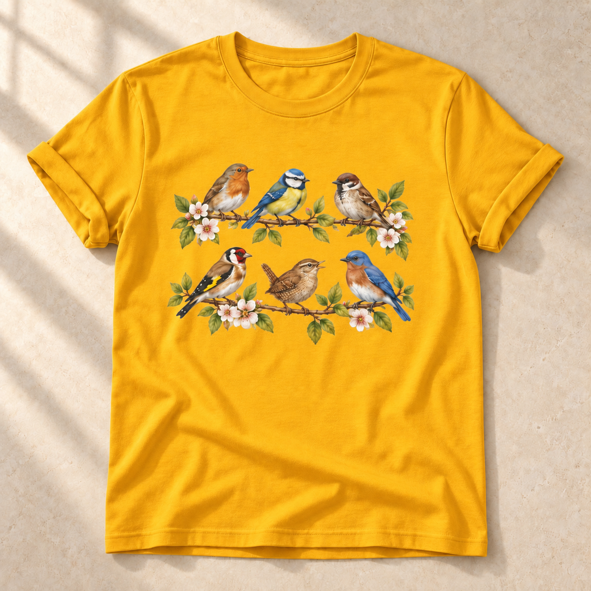 Vogelkonzert im Frühling – Unisex Vogel-T-Shirt in Gold