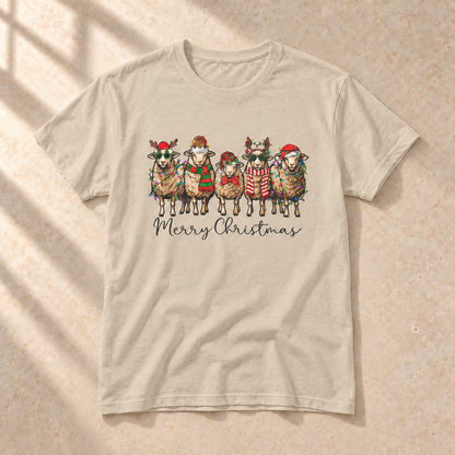 Merry Christmas Schafe – Weihnachts-T-Shirt, Sand, Gesamtansicht | color:sand